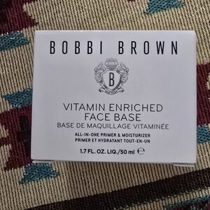 Bobbi Brown Vitamin Enriched Face Base